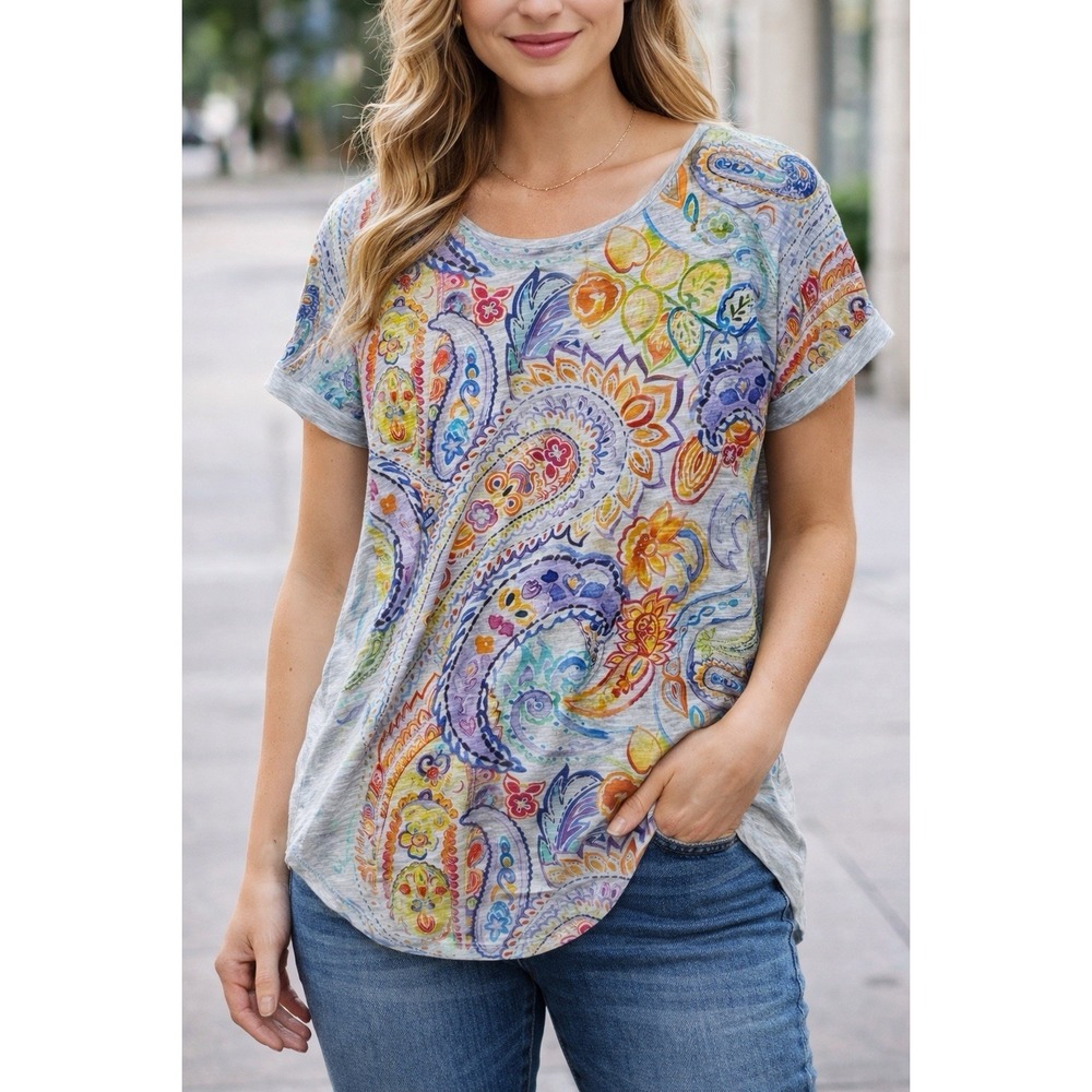 Jillian‎ Nicole Top Medium NWT Colorful Paisley Print Short Sleeve Gray Blouse